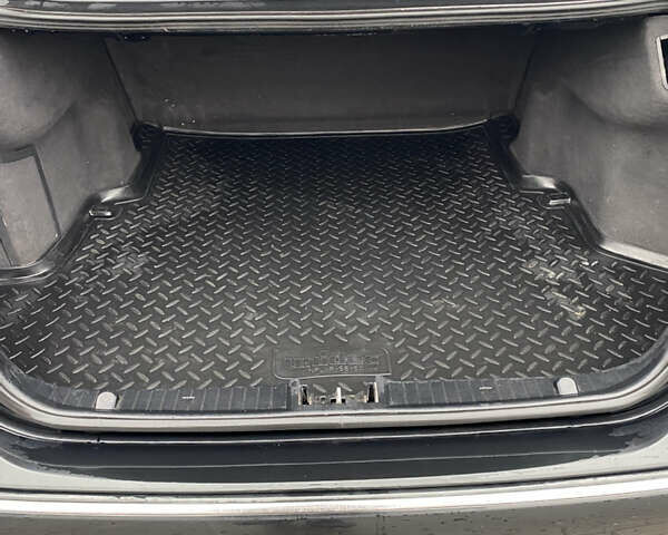 Чорний Мерседес Е-Клас, об'ємом двигуна 2.15 л та пробігом 458 тис. км за 7500 $, фото 14 на Automoto.ua