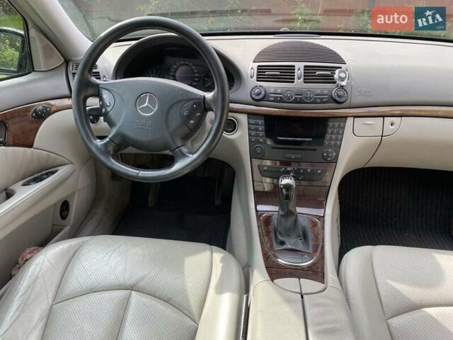 Чорний Мерседес Е-Клас, об'ємом двигуна 2.15 л та пробігом 307 тис. км за 7499 $, фото 9 на Automoto.ua