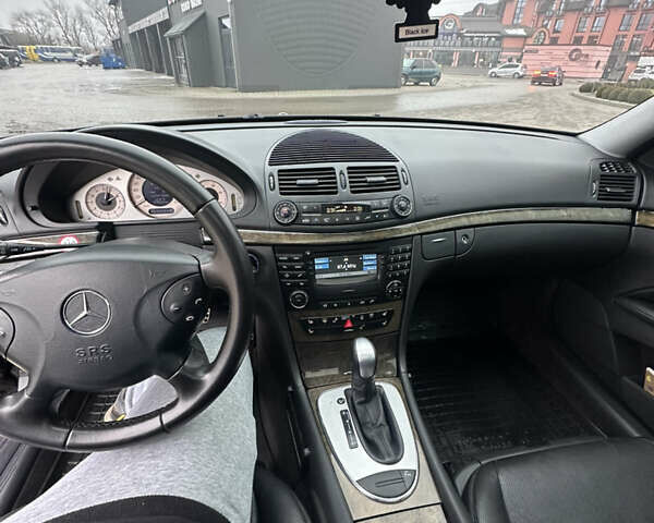 Черный Мерседес Е-Класс, объемом двигателя 3.22 л и пробегом 430 тыс. км за 8500 $, фото 19 на Automoto.ua