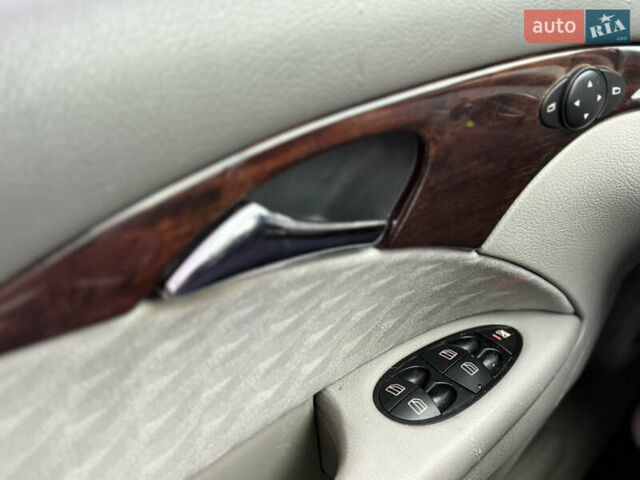 Мерседес Е-Класс 2003 в Городке на Automoto.ua Черный Мерседес Е-Класс, объемом двигателя 2.2 л и пробегом 350 тыс. км за 6999 $, фото 35 на Automoto.ua