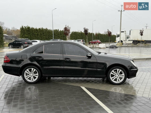 Мерседес Е-Класс 2003 в Городке на Automoto.ua Черный Мерседес Е-Класс, объемом двигателя 2.2 л и пробегом 350 тыс. км за 6999 $, фото 9 на Automoto.ua