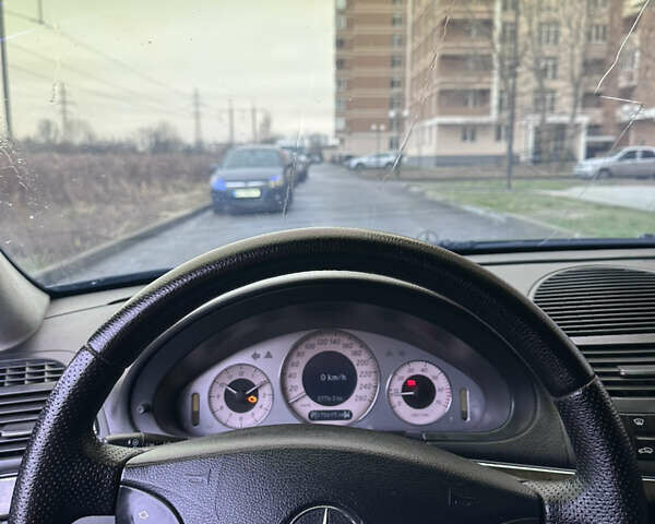 Чорний Мерседес Е-Клас, об'ємом двигуна 2.6 л та пробігом 370 тис. км за 4500 $, фото 5 на Automoto.ua
