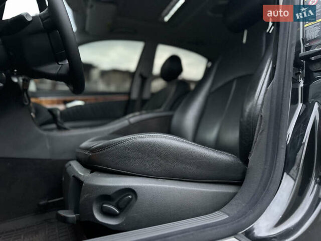 Черный Мерседес Е-Класс, объемом двигателя 3.22 л и пробегом 300 тыс. км за 6600 $, фото 8 на Automoto.ua