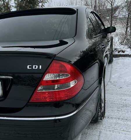 Черный Мерседес Е-Класс, объемом двигателя 2.7 л и пробегом 200 тыс. км за 7750 $, фото 19 на Automoto.ua