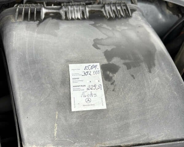 Черный Мерседес Е-Класс, объемом двигателя 3.22 л и пробегом 401 тыс. км за 6600 $, фото 52 на Automoto.ua