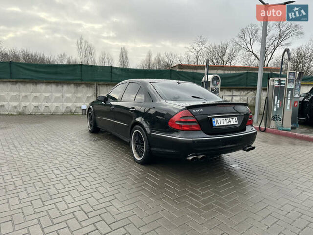 Чорний Мерседес Е-Клас, об'ємом двигуна 5 л та пробігом 250 тис. км за 8000 $, фото 4 на Automoto.ua