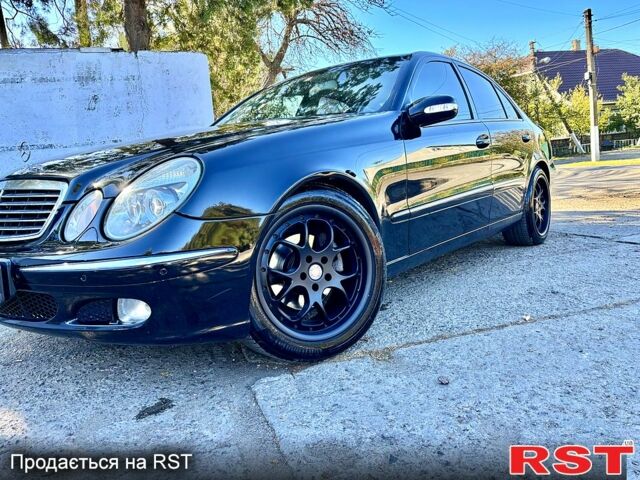 Мерседес Е-Класс 2003 в Арцизе на Automoto.ua Черный Мерседес Е-Класс, объемом двигателя 2.7 л и пробегом 250 тыс. км за 6600 $, фото 8 на Automoto.ua