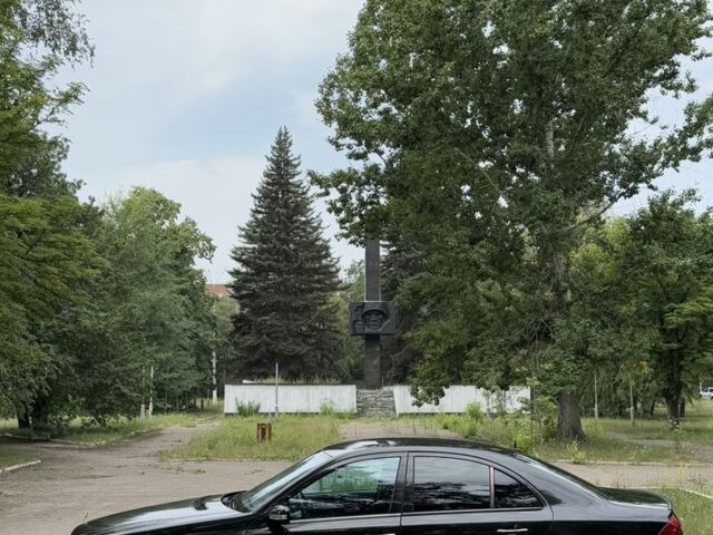 Черный Мерседес Е-Класс, объемом двигателя 2.7 л и пробегом 390 тыс. км за 5100 $, фото 8 на Automoto.ua