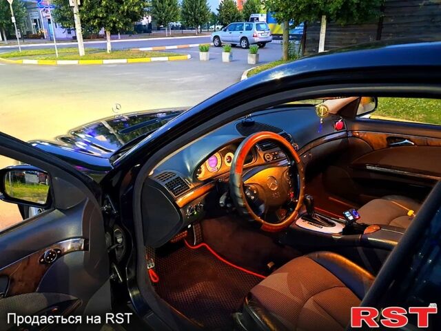 Чорний Мерседес Е-Клас, об'ємом двигуна 1.8 л та пробігом 270 тис. км за 7000 $, фото 5 на Automoto.ua