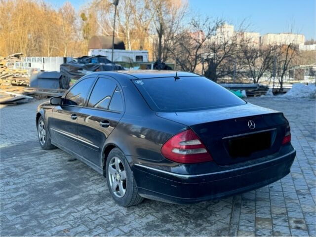 Черный Мерседес Е-Класс, объемом двигателя 2.7 л и пробегом 500 тыс. км за 2900 $, фото 3 на Automoto.ua