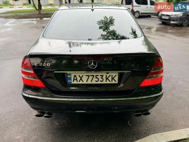 Чорний Мерседес Е-Клас, об'ємом двигуна 3.2 л та пробігом 150 тис. км за 5700 $, фото 7 на Automoto.ua