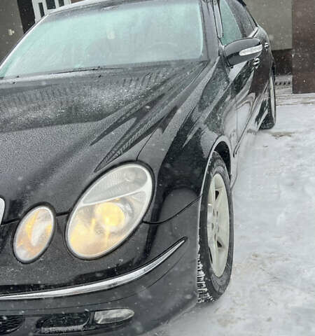 Черный Мерседес Е-Класс, объемом двигателя 2.7 л и пробегом 200 тыс. км за 7750 $, фото 50 на Automoto.ua