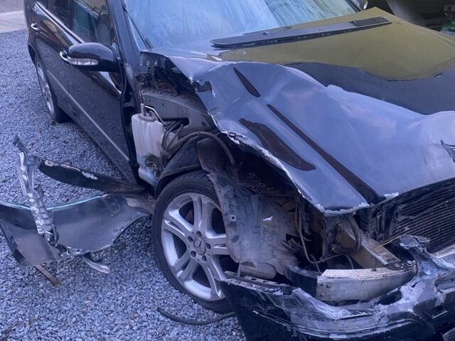 Чорний Мерседес Е-Клас, об'ємом двигуна 2.1 л та пробігом 350 тис. км за 3500 $, фото 5 на Automoto.ua