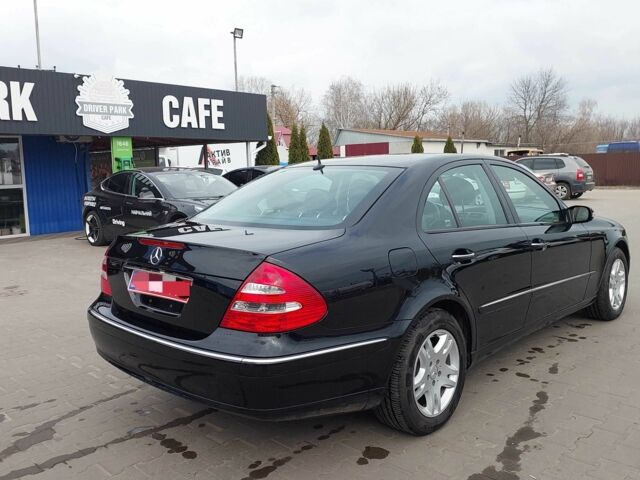 Черный Мерседес Е-Класс, объемом двигателя 3.2 л и пробегом 134 тыс. км за 5999 $, фото 5 на Automoto.ua