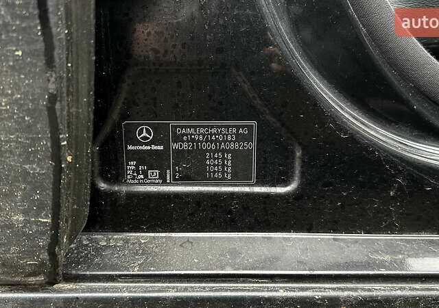 Черный Мерседес Е-Класс, объемом двигателя 2.2 л и пробегом 388 тыс. км за 3400 $, фото 9 на Automoto.ua