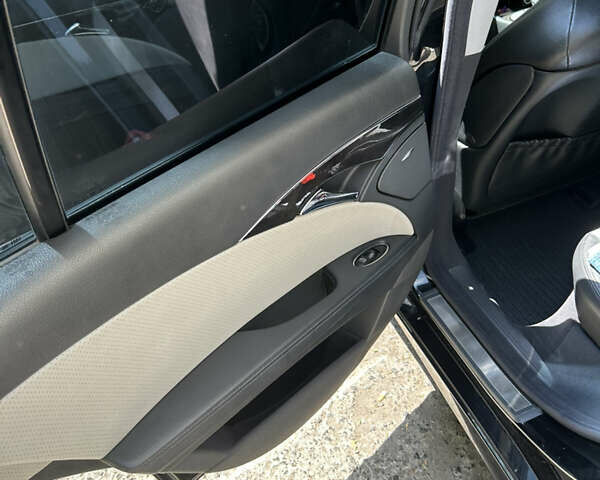 Черный Мерседес Е-Класс, объемом двигателя 2.6 л и пробегом 175 тыс. км за 7950 $, фото 6 на Automoto.ua