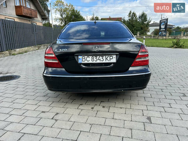 Черный Мерседес Е-Класс, объемом двигателя 3.2 л и пробегом 425 тыс. км за 5299 $, фото 11 на Automoto.ua