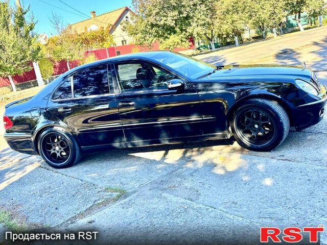 Мерседес Е-Класс 2003 в Арцизе на Automoto.ua Черный Мерседес Е-Класс, объемом двигателя 2.7 л и пробегом 250 тыс. км за 6600 $, фото 4 на Automoto.ua