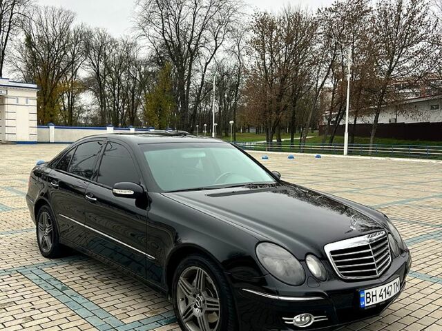 Черный Мерседес Е-Класс, объемом двигателя 3.2 л и пробегом 325 тыс. км за 6500 $, фото 5 на Automoto.ua