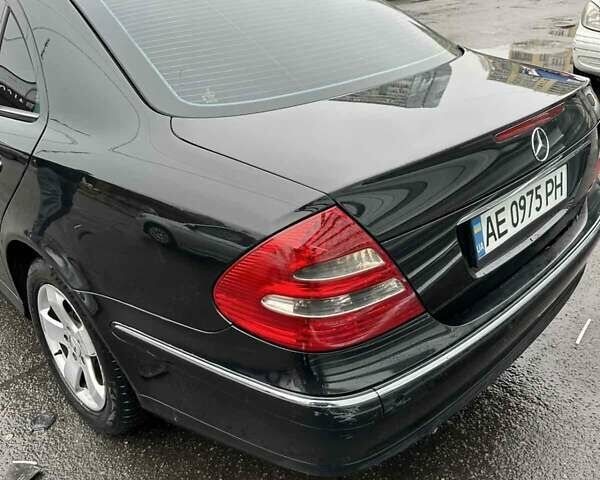 Черный Мерседес Е-Класс, объемом двигателя 3.2 л и пробегом 390 тыс. км за 6100 $, фото 6 на Automoto.ua