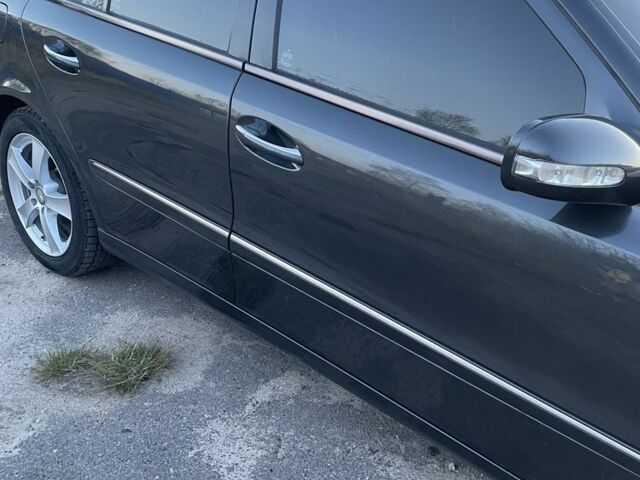 Чорний Мерседес Е-Клас, об'ємом двигуна 2.2 л та пробігом 400 тис. км за 7600 $, фото 3 на Automoto.ua