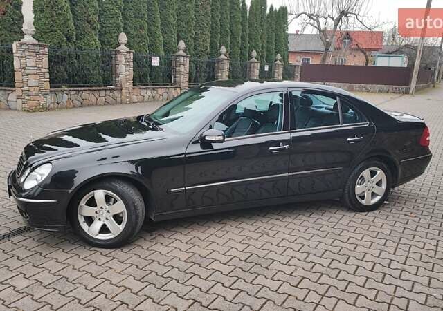 Черный Мерседес Е-Класс, объемом двигателя 1.8 л и пробегом 298 тыс. км за 8200 $, фото 16 на Automoto.ua