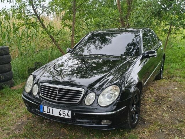 Черный Мерседес Е-Класс, объемом двигателя 3 л и пробегом 445 тыс. км за 4747 $, фото 2 на Automoto.ua