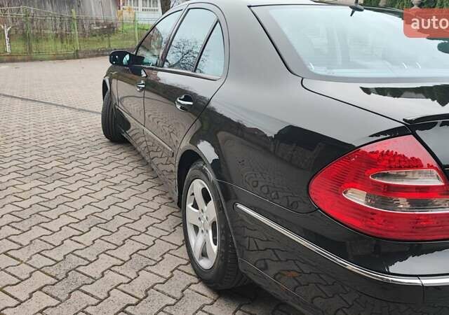Черный Мерседес Е-Класс, объемом двигателя 1.8 л и пробегом 298 тыс. км за 8200 $, фото 25 на Automoto.ua