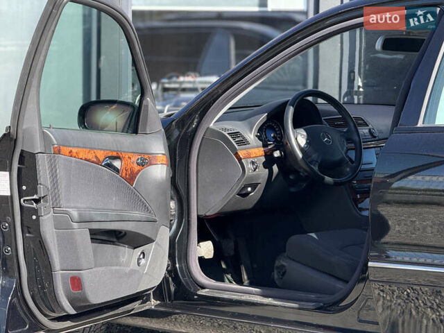 Черный Мерседес Е-Класс, объемом двигателя 1.8 л и пробегом 239 тыс. км за 6800 $, фото 13 на Automoto.ua