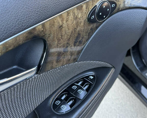 Чорний Мерседес Е-Клас, об'ємом двигуна 1.8 л та пробігом 200 тис. км за 6400 $, фото 15 на Automoto.ua