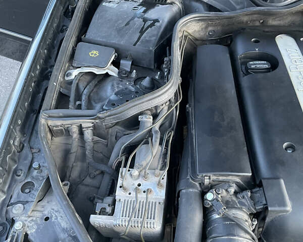 Чорний Мерседес Е-Клас, об'ємом двигуна 2.15 л та пробігом 400 тис. км за 7600 $, фото 37 на Automoto.ua