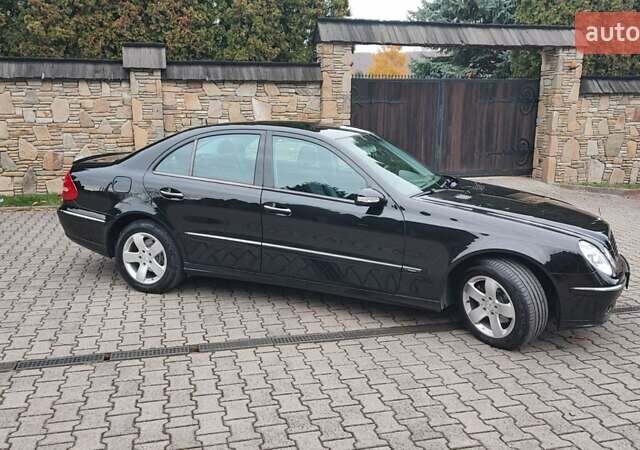 Черный Мерседес Е-Класс, объемом двигателя 1.8 л и пробегом 298 тыс. км за 8200 $, фото 5 на Automoto.ua