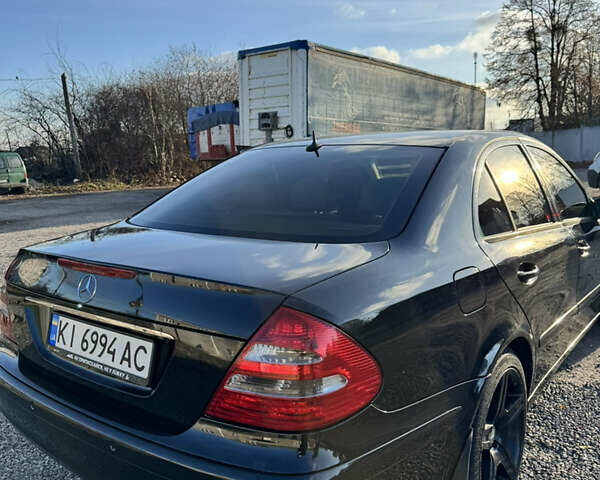 Чорний Мерседес Е-Клас, об'ємом двигуна 1.8 л та пробігом 330 тис. км за 6550 $, фото 4 на Automoto.ua