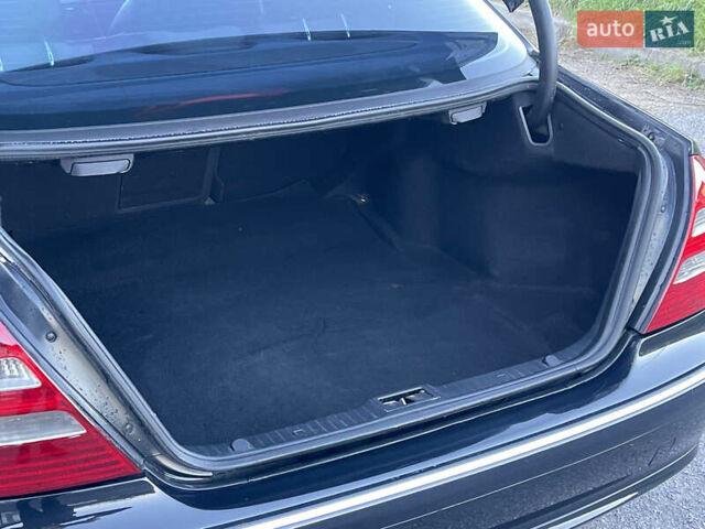 Мерседес Е-Клас 2004 у Вінниці на Automoto.ua Чорний Мерседес Е-Клас, об'ємом двигуна 3.2 л та пробігом 335 тис. км за 8500 $, фото 38 на Automoto.ua