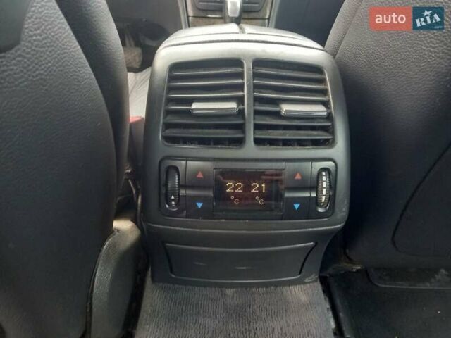 Чорний Мерседес Е-Клас, об'ємом двигуна 2.7 л та пробігом 318 тис. км за 6350 $, фото 27 на Automoto.ua