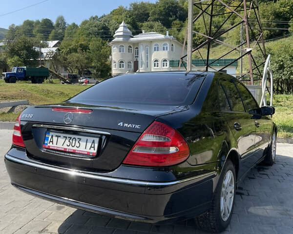 Черный Мерседес Е-Класс, объемом двигателя 3.2 л и пробегом 300 тыс. км за 5400 $, фото 3 на Automoto.ua