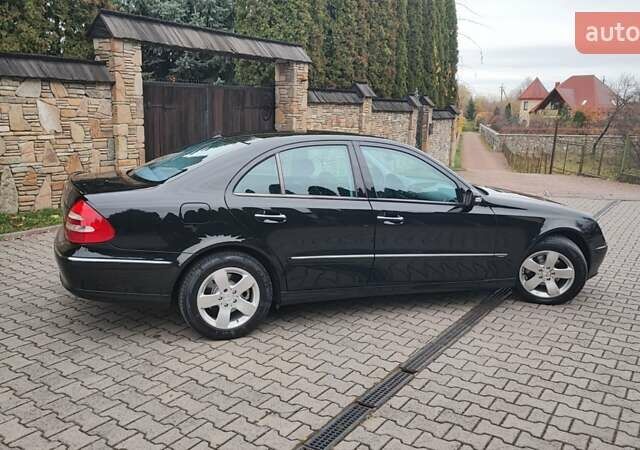 Черный Мерседес Е-Класс, объемом двигателя 1.8 л и пробегом 298 тыс. км за 8200 $, фото 1 на Automoto.ua