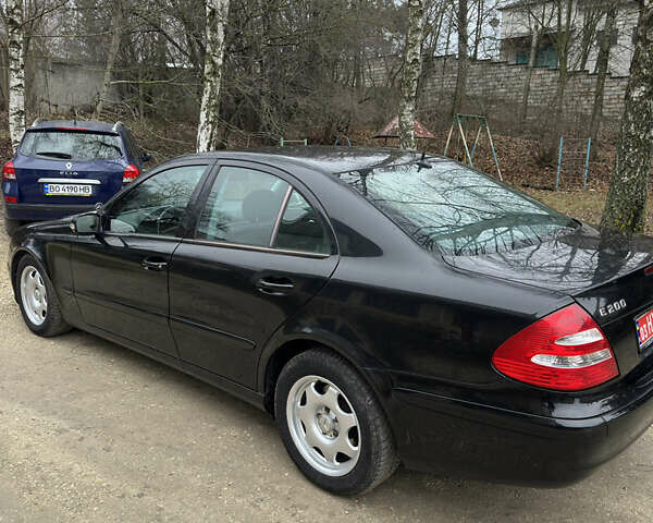 Черный Мерседес Е-Класс, объемом двигателя 1.8 л и пробегом 298 тыс. км за 6800 $, фото 22 на Automoto.ua