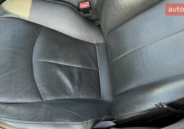 Черный Мерседес Е-Класс, объемом двигателя 5 л и пробегом 238 тыс. км за 12000 $, фото 28 на Automoto.ua