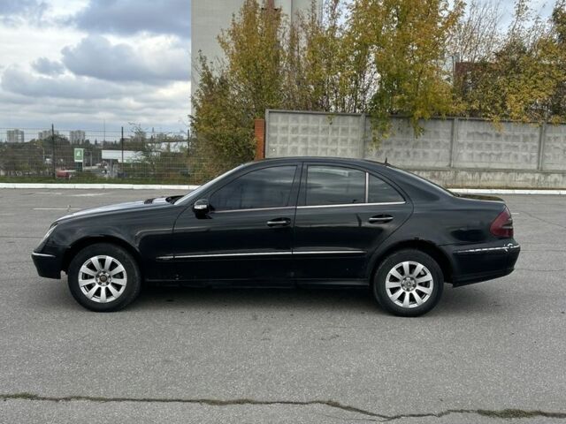 Черный Мерседес Е-Класс, объемом двигателя 3.2 л и пробегом 412 тыс. км за 2300 $, фото 1 на Automoto.ua