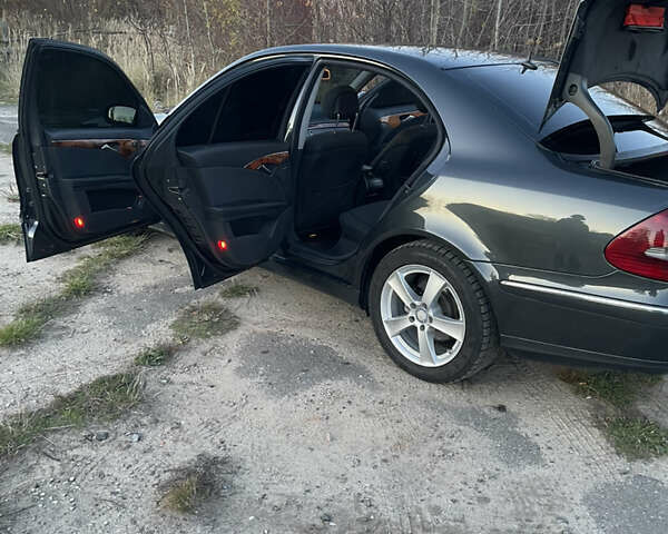 Чорний Мерседес Е-Клас, об'ємом двигуна 2.15 л та пробігом 400 тис. км за 7600 $, фото 34 на Automoto.ua