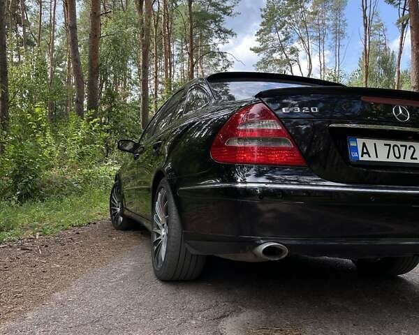 Черный Мерседес Е-Класс, объемом двигателя 3.2 л и пробегом 390 тыс. км за 7500 $, фото 2 на Automoto.ua