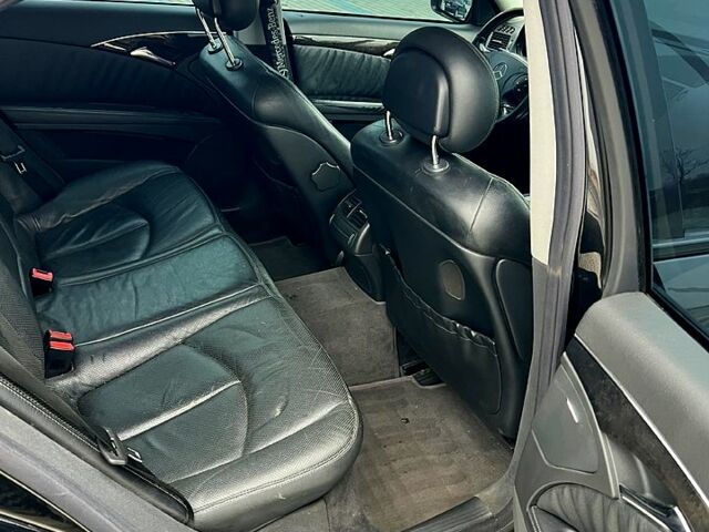 Черный Мерседес Е-Класс, объемом двигателя 3.2 л и пробегом 325 тыс. км за 6500 $, фото 9 на Automoto.ua