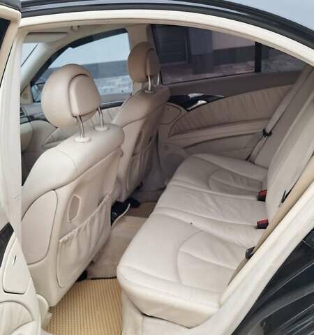 Чорний Мерседес Е-Клас, об'ємом двигуна 2.69 л та пробігом 409 тис. км за 6400 $, фото 12 на Automoto.ua