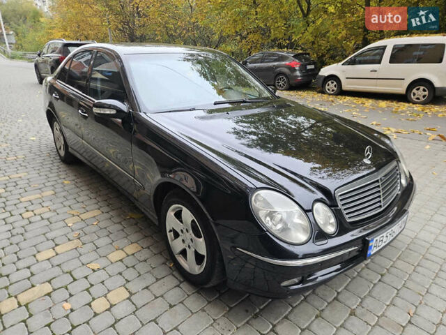 Черный Мерседес Е-Класс, объемом двигателя 1.8 л и пробегом 548 тыс. км за 6199 $, фото 2 на Automoto.ua