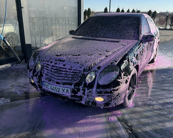 Черный Мерседес Е-Класс, объемом двигателя 2.15 л и пробегом 450 тыс. км за 7800 $, фото 3 на Automoto.ua