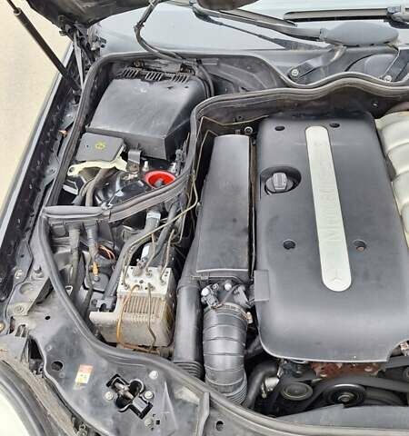 Чорний Мерседес Е-Клас, об'ємом двигуна 2.69 л та пробігом 409 тис. км за 6400 $, фото 21 на Automoto.ua