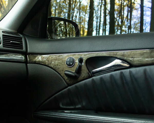 Чорний Мерседес Е-Клас, об'ємом двигуна 5 л та пробігом 202 тис. км за 15000 $, фото 13 на Automoto.ua