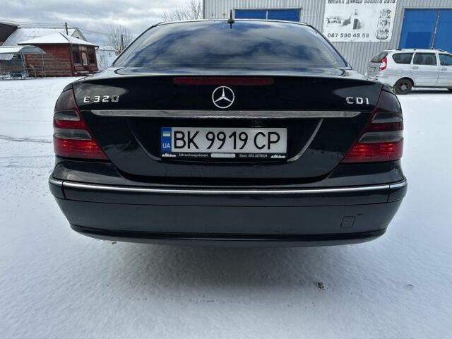 Чорний Мерседес Е-Клас, об'ємом двигуна 3.2 л та пробігом 500 тис. км за 6900 $, фото 5 на Automoto.ua