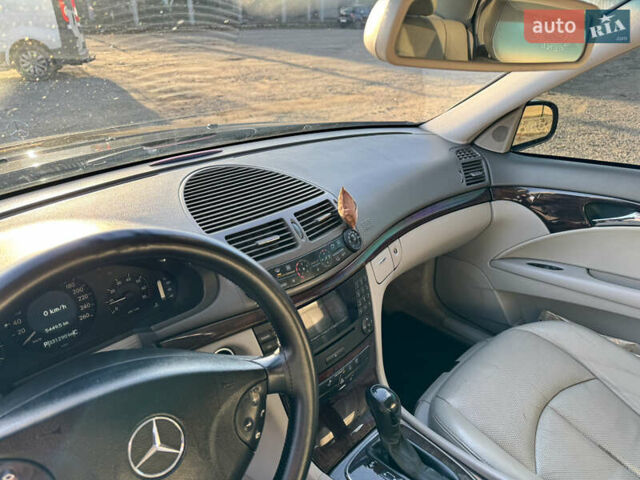 Чорний Мерседес Е-Клас, об'ємом двигуна 1.8 л та пробігом 330 тис. км за 6550 $, фото 13 на Automoto.ua